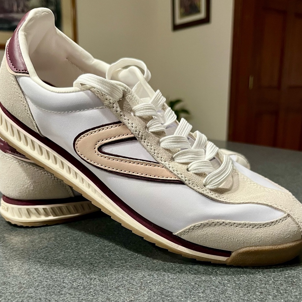 Tretorn Women's White and Burgundy Sneakers